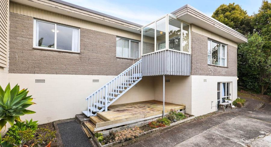  at 1/66 Cockayne Crescent, Sunnynook, North Shore City, Auckland