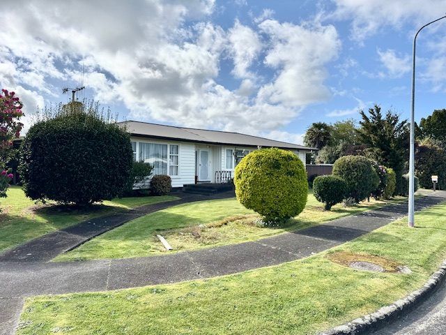  at 24 Anglesey Street, Awapuni, Palmerston North, Manawatu / Whanganui
