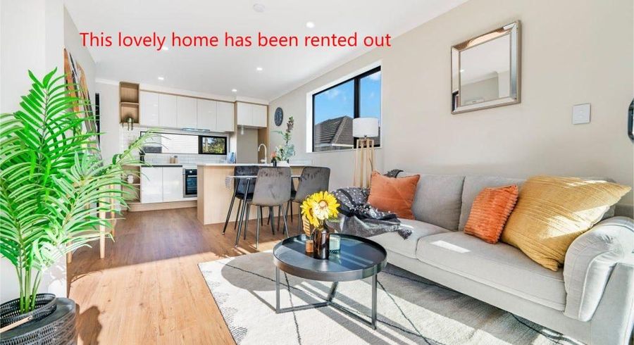  at 6/3 Royal View Road, Te Atatu South, Auckland