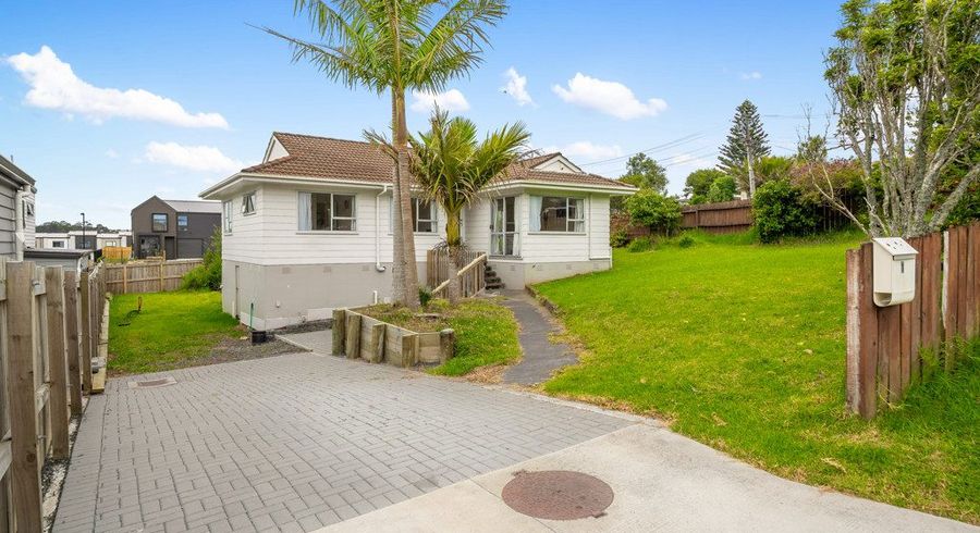  at 1B Glenbury Place, Massey, Waitakere City, Auckland