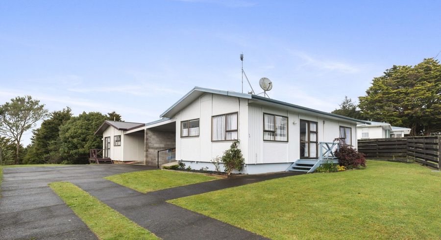  at 1/6 County Place, Tirau