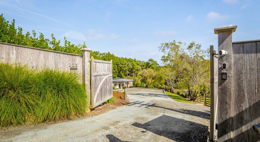  at 225 Taylor Road, Waimauku, Waimauku