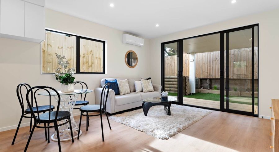 at 4-6 / 10 Orchid Place, Te Atatu South, Waitakere City, Auckland