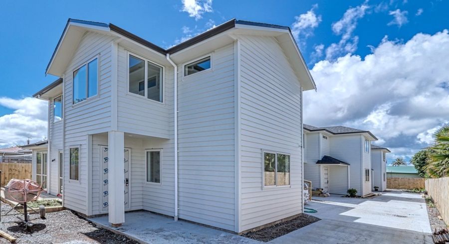  at 102c Gloucester Road, Manurewa, Manukau City, Auckland