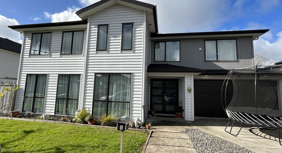  at 10 Creek Street, Sandspit, Warkworth