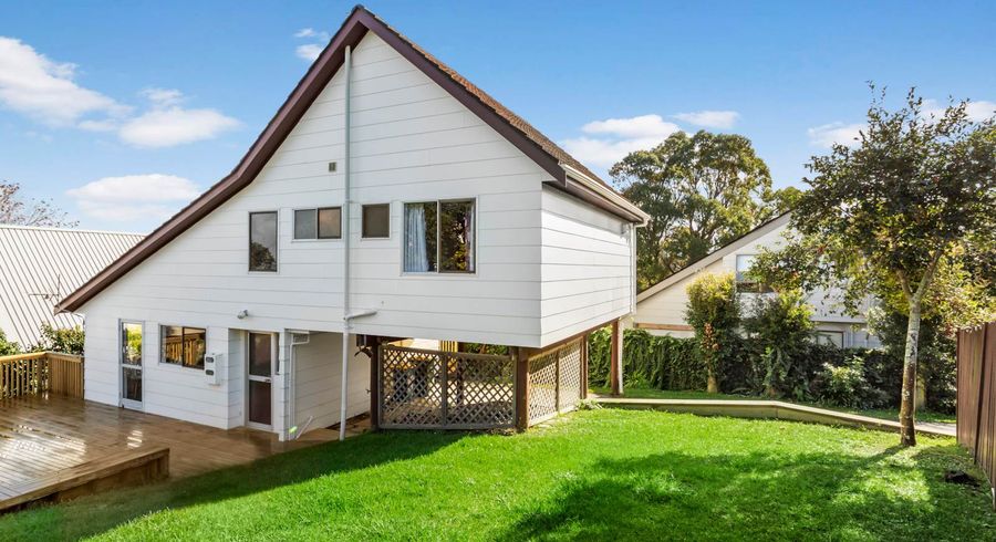  at 1/43 Brigantine Drive, Beach Haven, Auckland