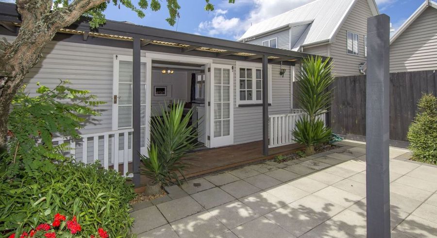 at 1/140 Hastings Street East, Sydenham, Christchurch City, Canterbury