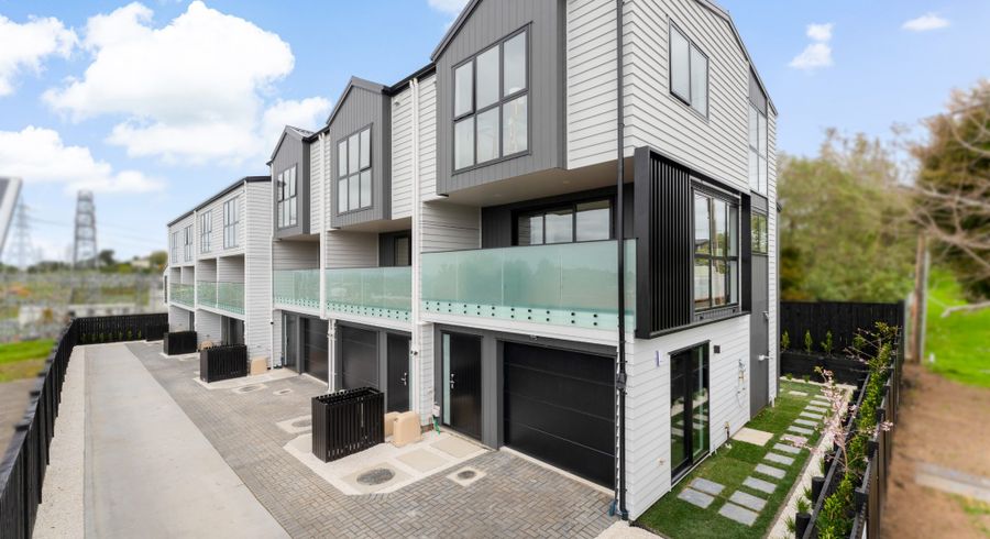  at 5/34 Lincoln Park Avenue, Massey, Waitakere City, Auckland