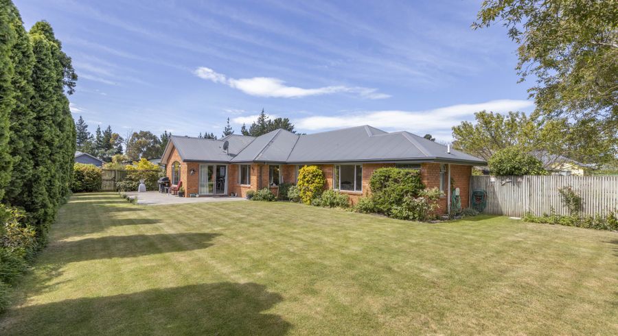  at 18 Hemingway Place, Spencerville, Christchurch City, Canterbury