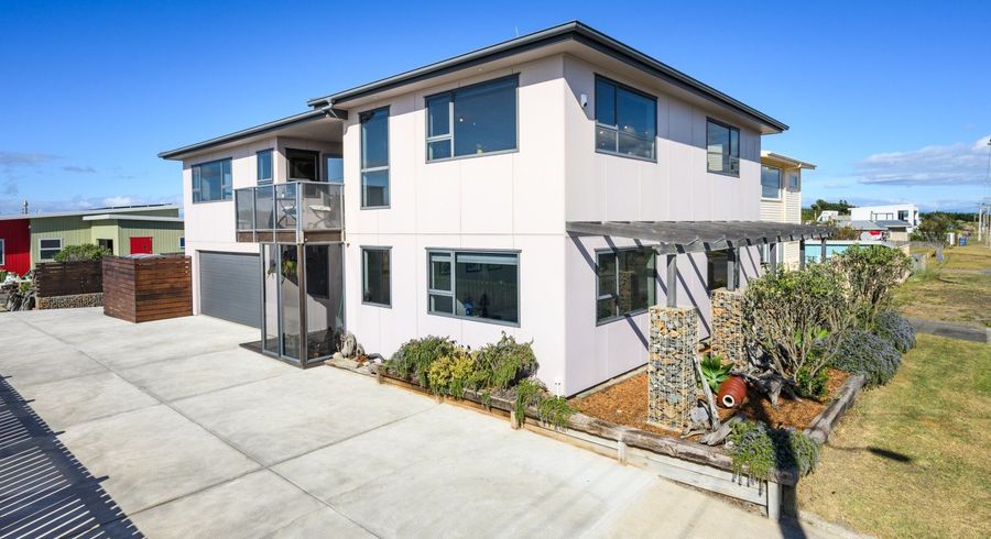  at 17 Marine Parade, Foxton Beach, Horowhenua, Manawatu / Whanganui