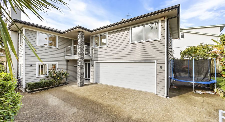  at 1/36 Rothesay Bay Road, Rothesay Bay, Auckland