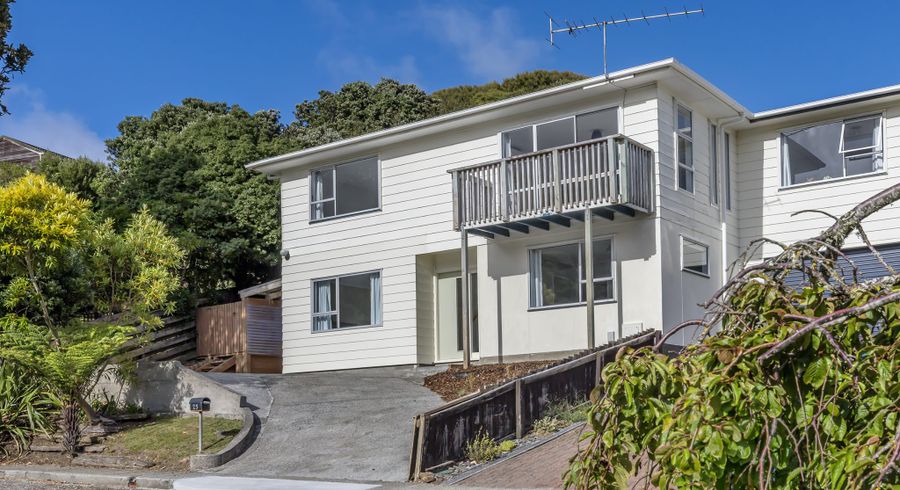  at 25 Yarrow Place, Papakowhai, Porirua