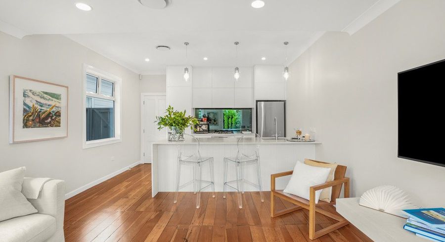  at 9 Beach Street, Petone, Lower Hutt, Wellington