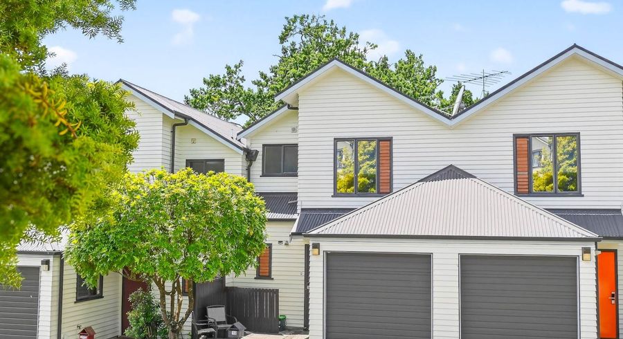  at 10/11 The Avenue, Albany, North Shore City, Auckland