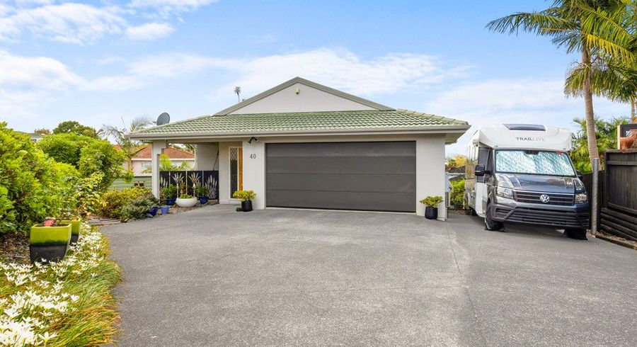 at 40 Westpark Drive, West Harbour, Waitakere City, Auckland