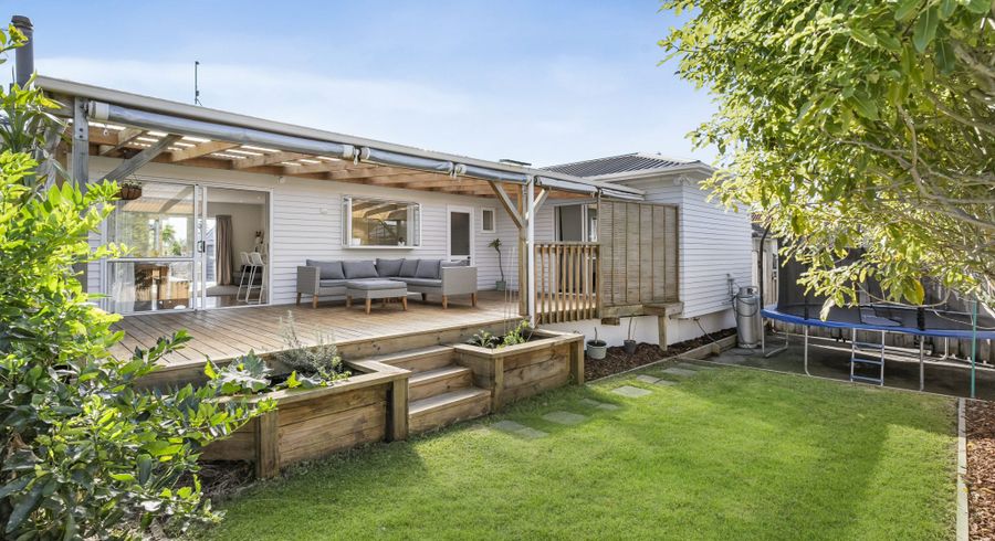  at 24 Glengarry Road, Glen Eden, Waitakere City, Auckland