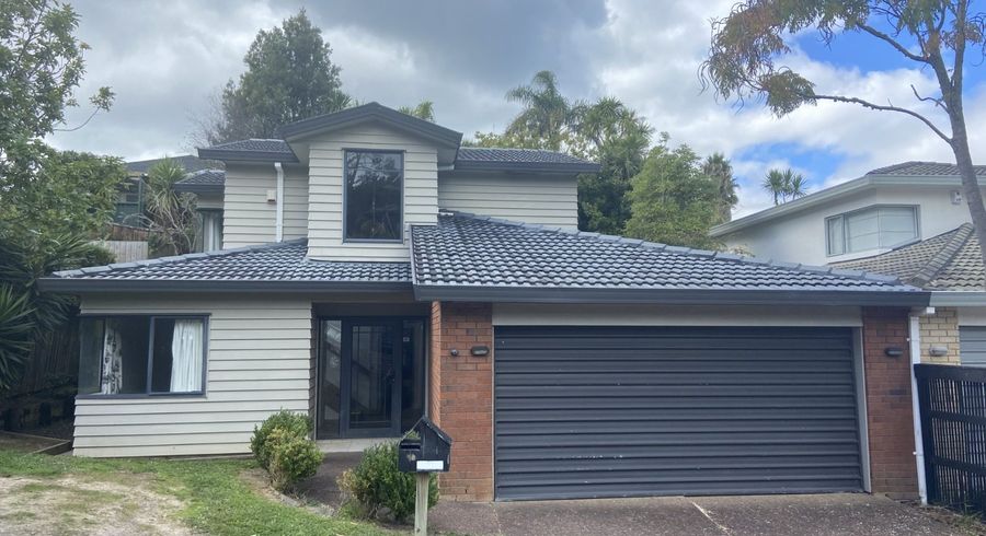  at 18 Bush View lane, Northcote, North Shore City, Auckland