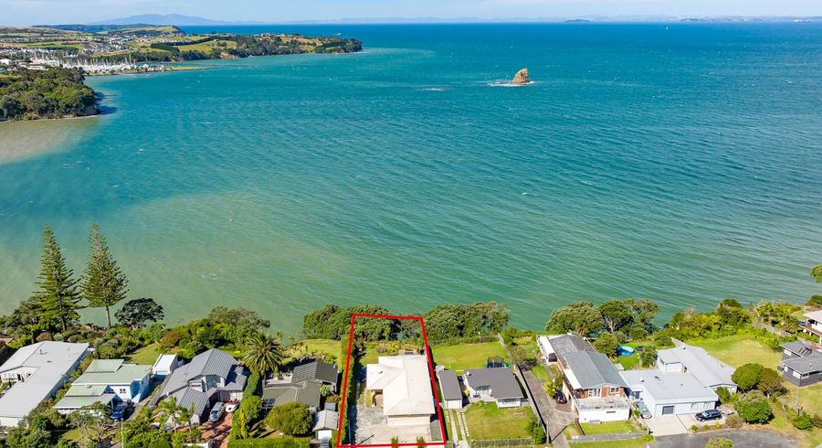  at 975 Whangaparaoa Road, Matakatia, Whangaparaoa