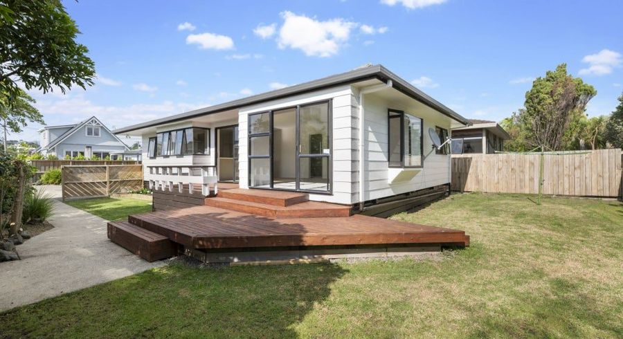  at 11B Bay Street, Red Beach, Whangaparāoa