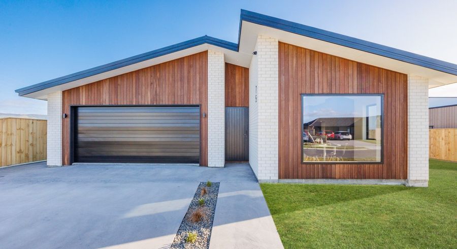  at 75 Atlantic Drive, Fitzherbert, Palmerston North, Manawatu / Whanganui