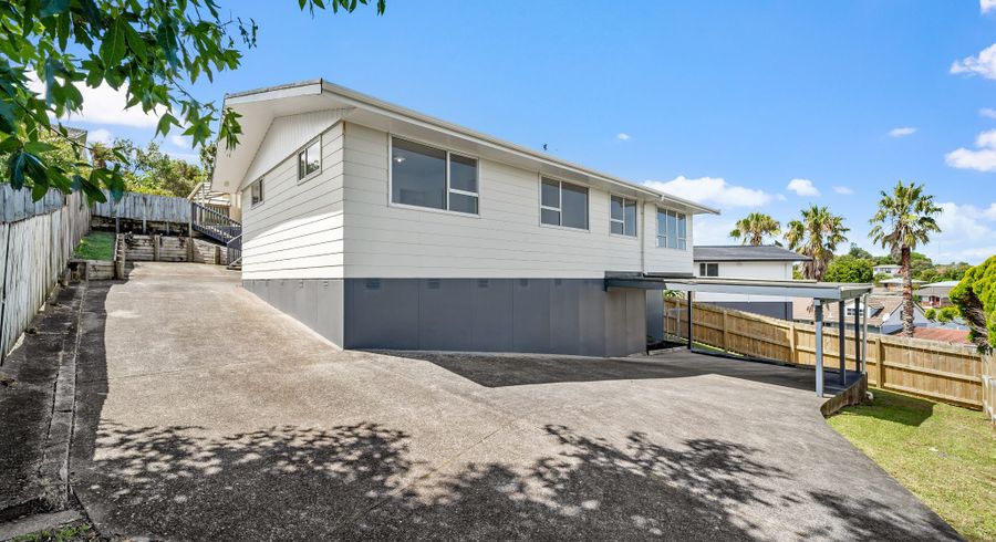  at 38 Donovan Ave, Massey, Waitakere City, Auckland