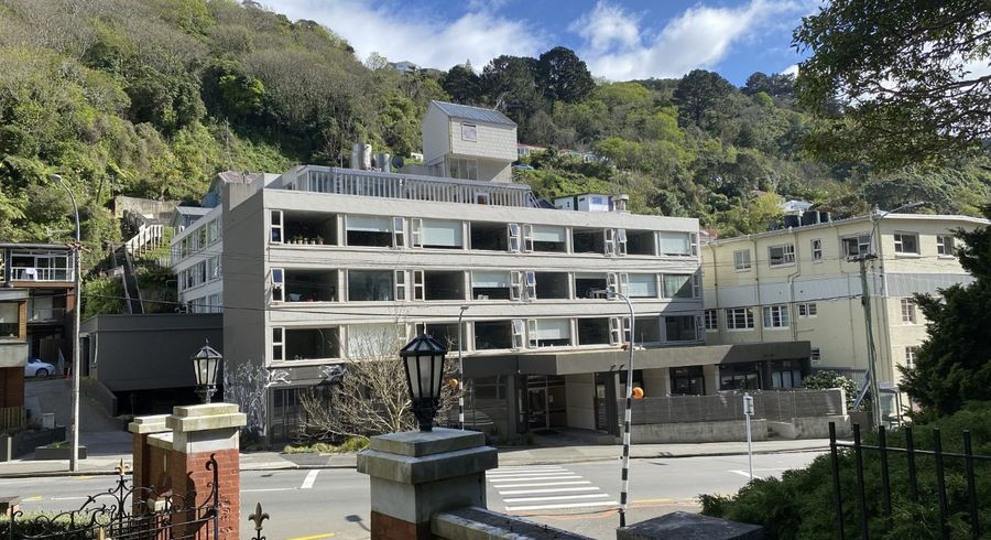  at 001/20 Glenmore Street, Thorndon, Wellington, Wellington