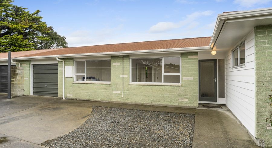  at 16 Nola Avenue, Raumati Beach, Paraparaumu