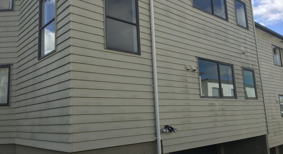  at 9 Woodall Place, Tōtara Vale, Auckland