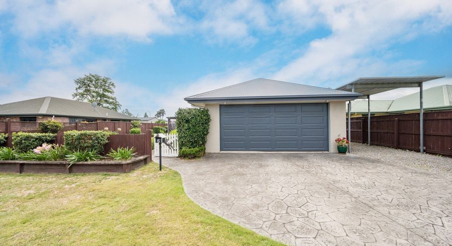  at 6 Allport Close, Richmond