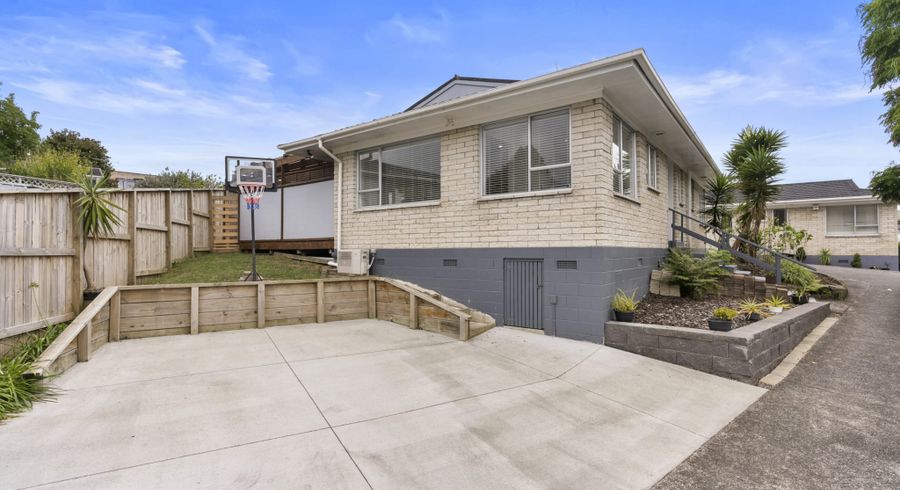  at 1/15 Sherie Place, Howick, Auckland