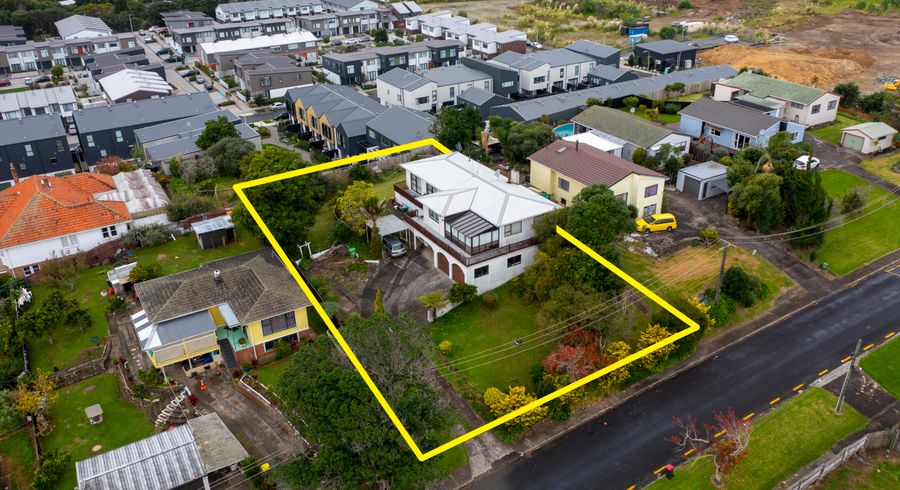  at 33 Ryburn Road, Mount Wellington, Auckland