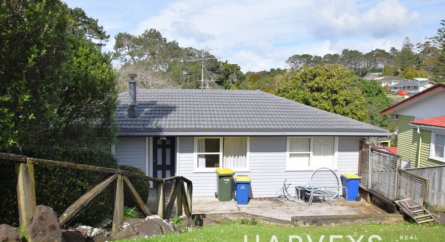  at 42 Crystal Avenue, Te Atatu South, Waitakere City, Auckland