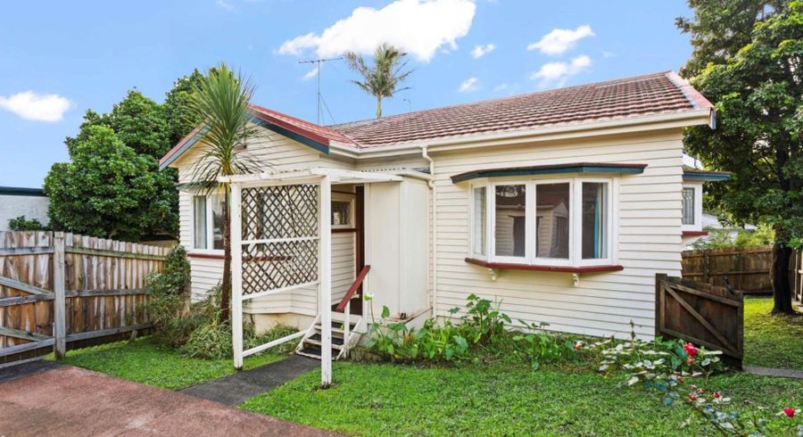  at Avondale, Auckland City, Auckland