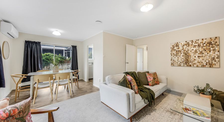  at 2/21 Gardner Avenue, New Lynn, Waitakere City, Auckland