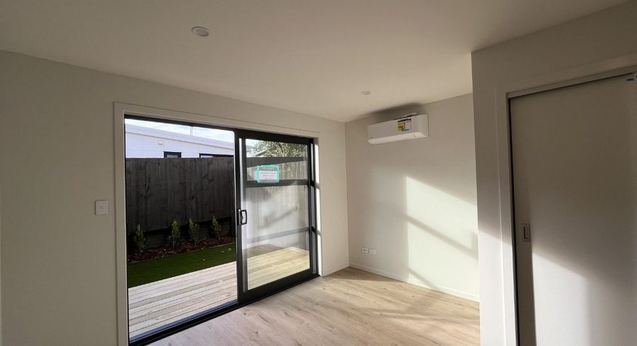  at 5/157 Beach Haven Road, Beach Haven, North Shore City, Auckland