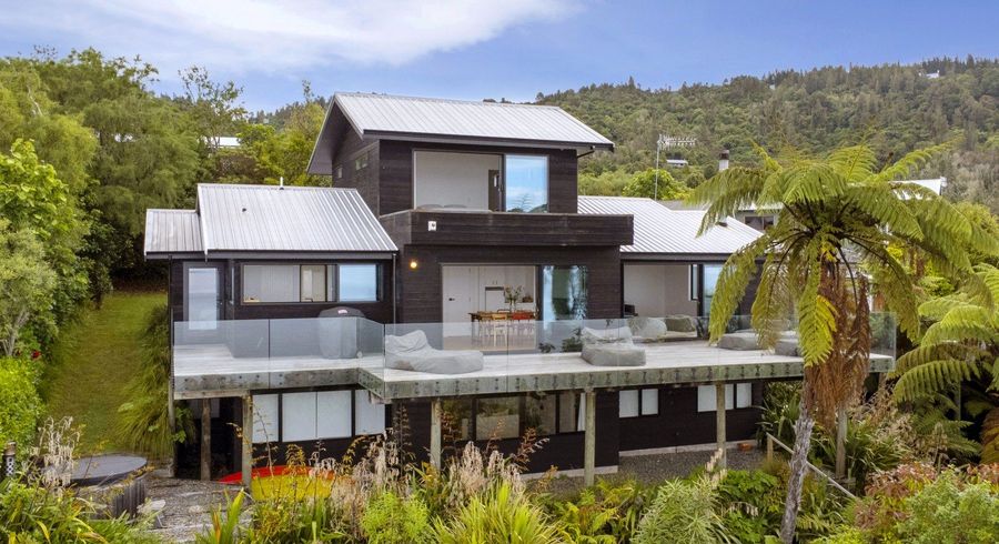  at 21 Waiparemo Crescent, Pukawa Bay, Tūrangi