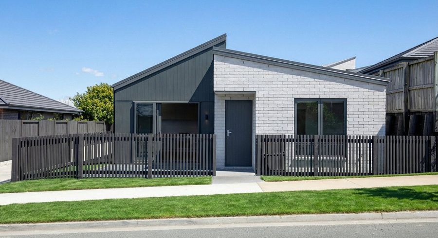  at 1/42 Ladeira Place, Fitzroy, Hamilton, Waikato