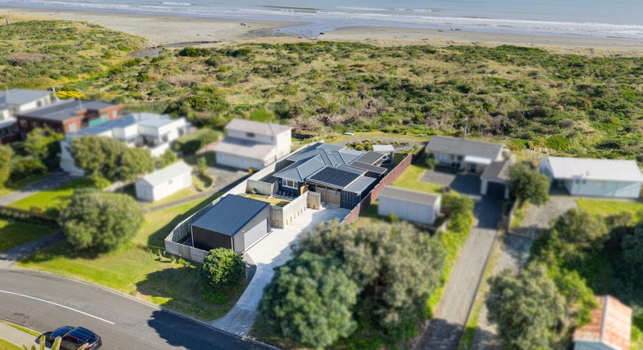  at 3 Kent Avenue, Waitarere Beach, Horowhenua, Manawatu / Whanganui