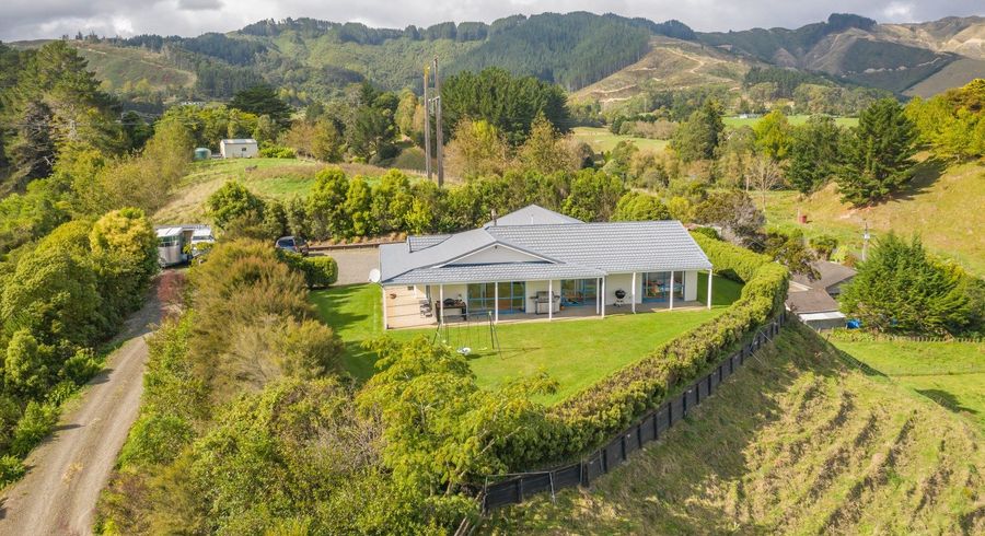  at 2 Wallace Loop Road, Levin, Horowhenua, Manawatu / Whanganui