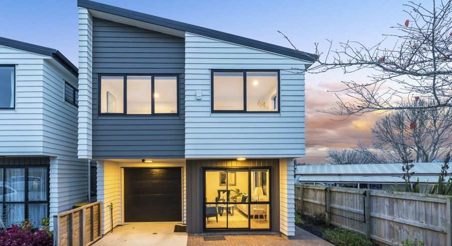  at 29D MacKenzie Street, Te Atatu South, Waitakere City, Auckland