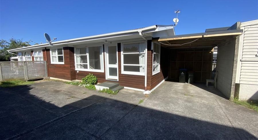 at 2/411 Mount Albert Road, Mount Roskill, Auckland City, Auckland