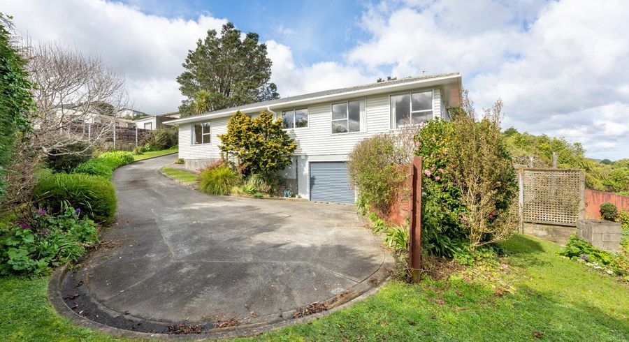  at 53 Waipounamu Drive, Kelson, Lower Hutt