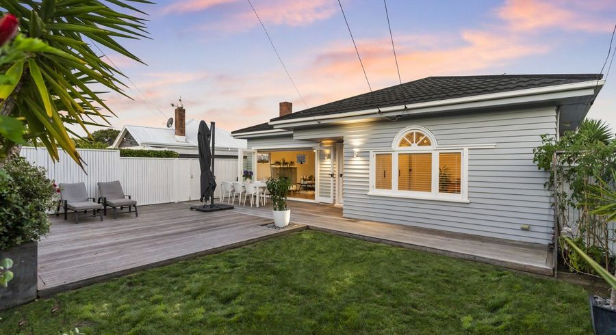  at 1/439 Point Chevalier Road, Point Chevalier, Auckland