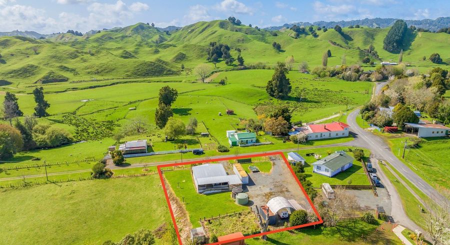  at 5 and 9 Phillips Street, Taumarunui, Ruapehu, Manawatu / Whanganui