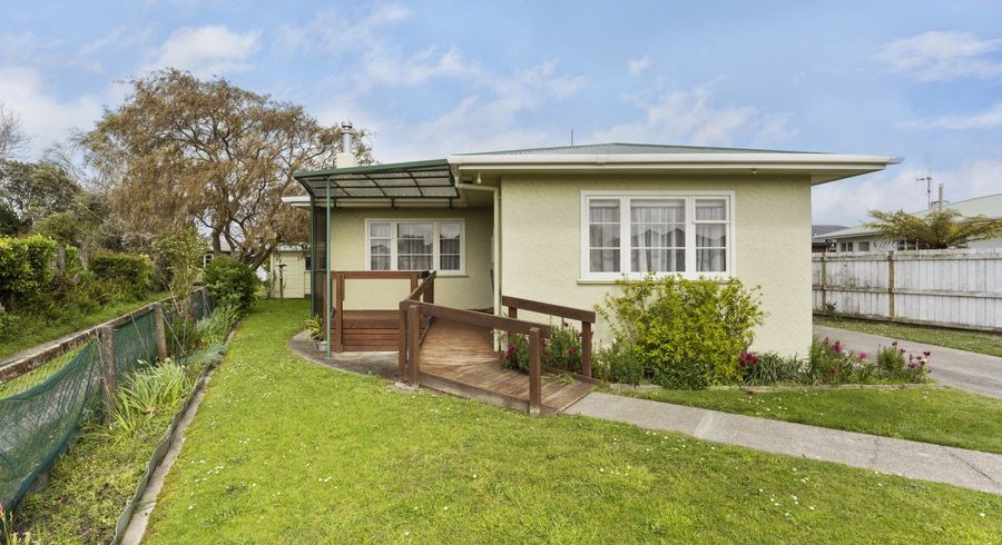  at 11 Windsor Street, Terrace End, Palmerston North