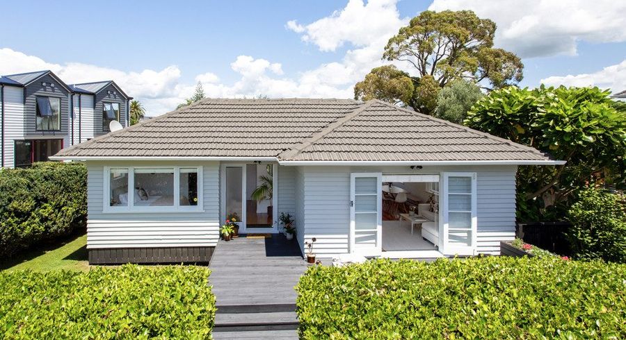  at 58 Kervil Avenue, Te Atatu Peninsula, Waitakere City, Auckland