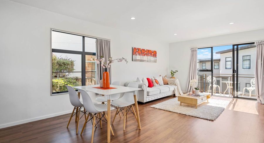  at 12/42 HOLLY STREET, Avondale, Auckland