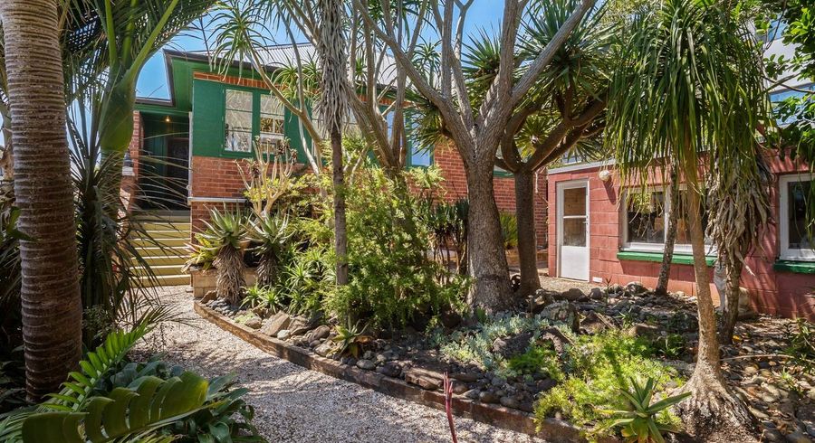  at 22 Roberton Road, Avondale, Auckland City, Auckland