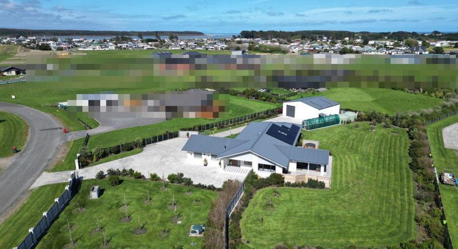  at 8 Carex Grove, Foxton Beach, Foxton