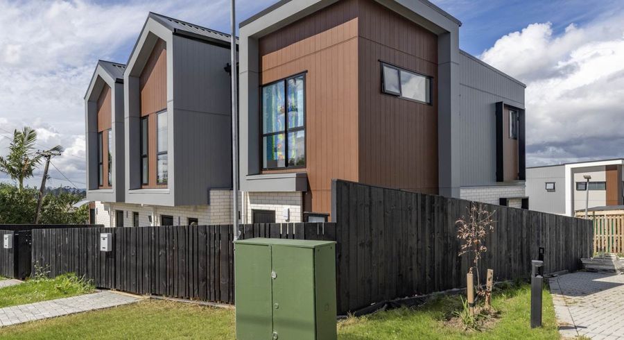  at 102C Rosier Rd, Glen Eden, Waitakere City, Auckland